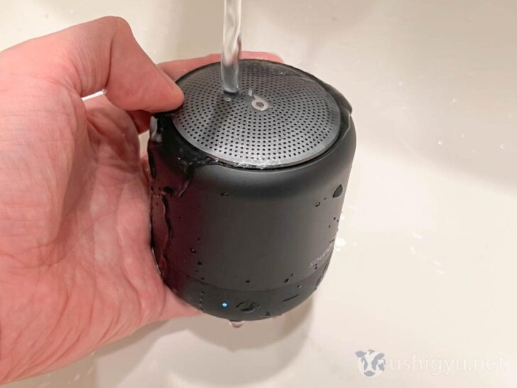 Soundcore Mini 3に水をかけてみた